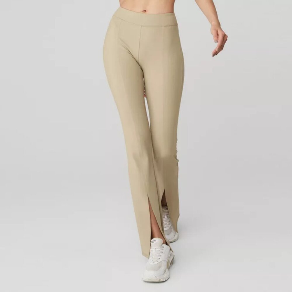 ALO Airbrush Flutter Leggings - Cream/Tan